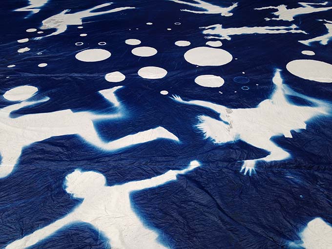  The world’s largest cyanotype, created by artists Melanie King, Constanza Isaza Martinez and Andres Pantoja