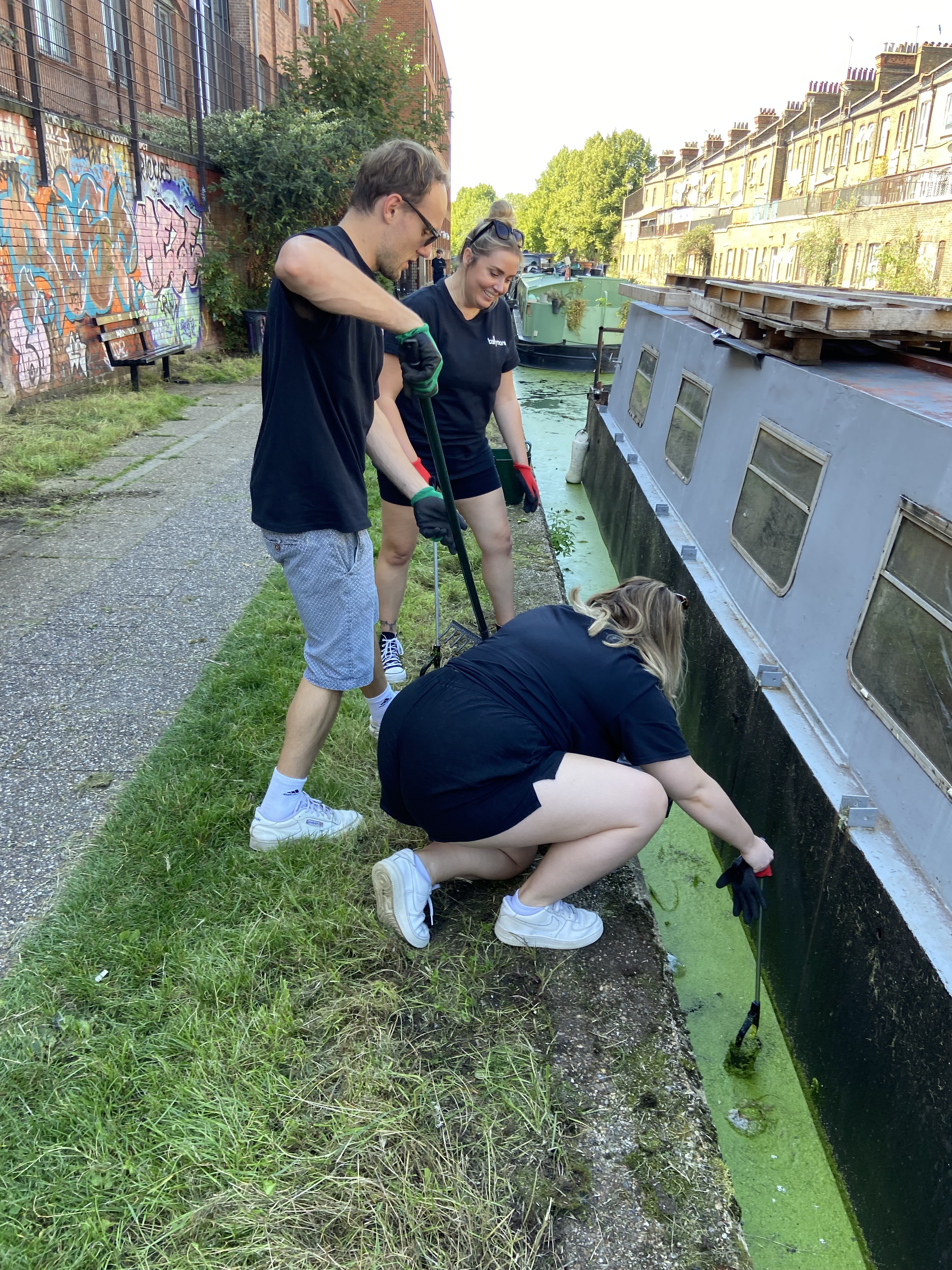 Enhancing community skills and spaces: our Ballymore volunteers join the Canal Day of Action