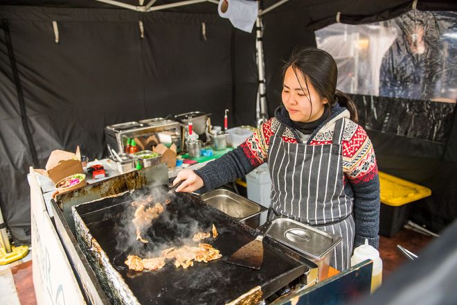 味覺享宴：使館花園周六食品市場夏季歸來