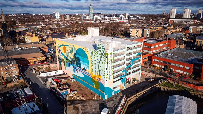 The Brentford Project partners with Hixxy on Town Centre Mural